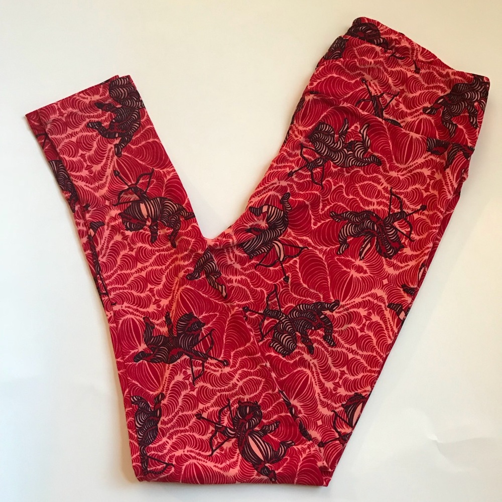 LuLuRoe Leggings Cupid Design - Picture 2 of 3